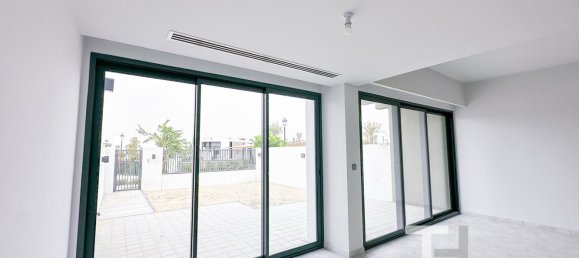 Таунхаус с 3 спальнями в Dubai Land, ОАЭ № 28934 4