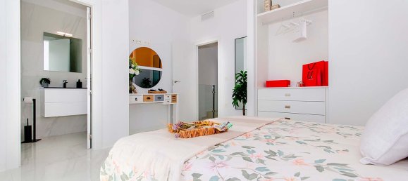 3 bedrooms Villa in Los Montesinos, Spain No. 6428 20