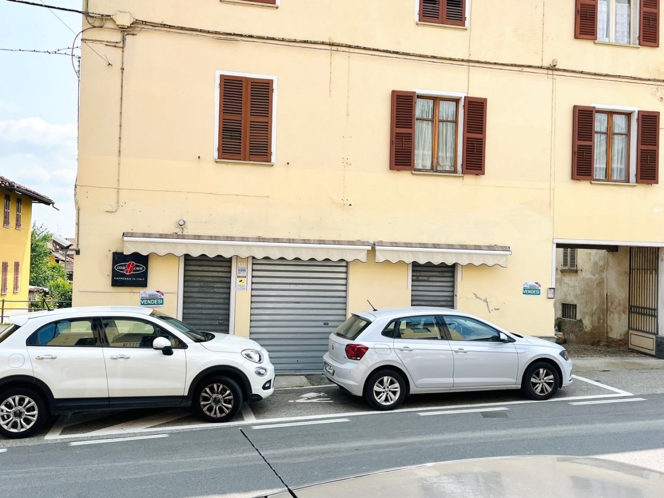 3 rooms Commercial property in Mongrando, Italy No. 133117