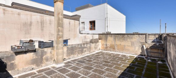 Дом с 3 комнатами в Cavallino, Италия № 232450 38