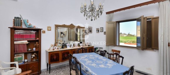 Дом с 3 комнатами в Cavallino, Италия № 232450 2