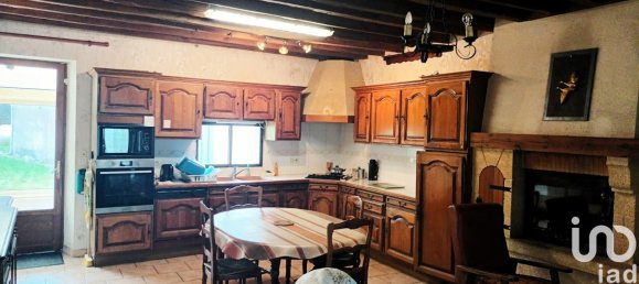 5 bedrooms House in La Chapelle-Saint-Martin-en-Plaine, France No. 240938 2