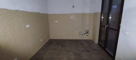 4 Schlafzimmer Wohnung in Bovisio Masciago, Italy, Nr. 282988 11