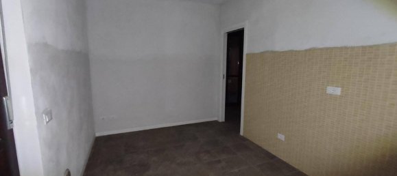 4 Schlafzimmer Wohnung in Bovisio Masciago, Italy, Nr. 282988 14