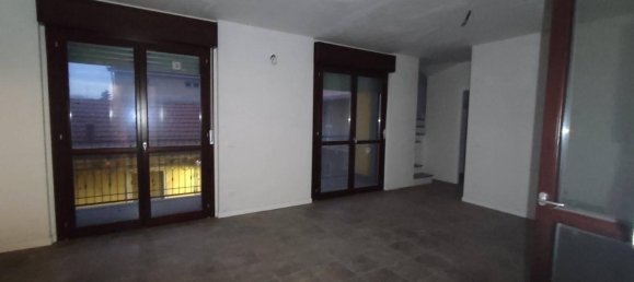 4 Schlafzimmer Wohnung in Bovisio Masciago, Italy, Nr. 282988 4