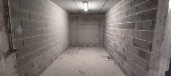 4 Schlafzimmer Wohnung in Bovisio Masciago, Italy, Nr. 282988 42