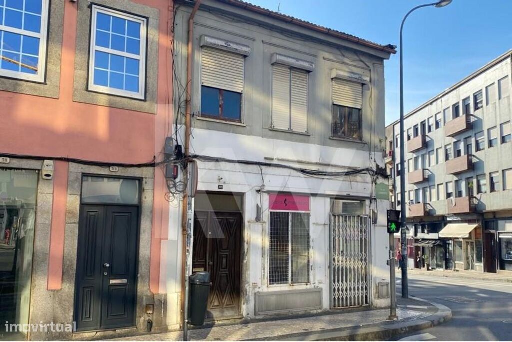 9 غرف نوم بناية في Porto, Portugal رقم 39624