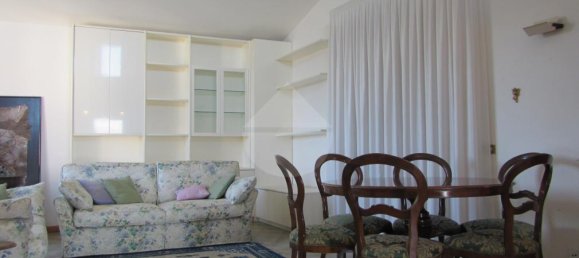 7 rooms Villa in Figline e Incisa Valdarno, Italy No. 175502 2