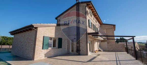 10 rooms Villa in Ancona, Italy No. 7068 5