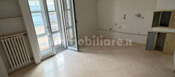 3 Schlafzimmer Wohnung in Molfetta, Italy, Nr. 335692 28