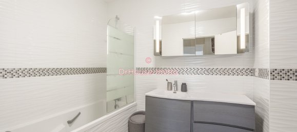 3 bedrooms Apartment in Bry-sur-Marne, France No. 136143 8