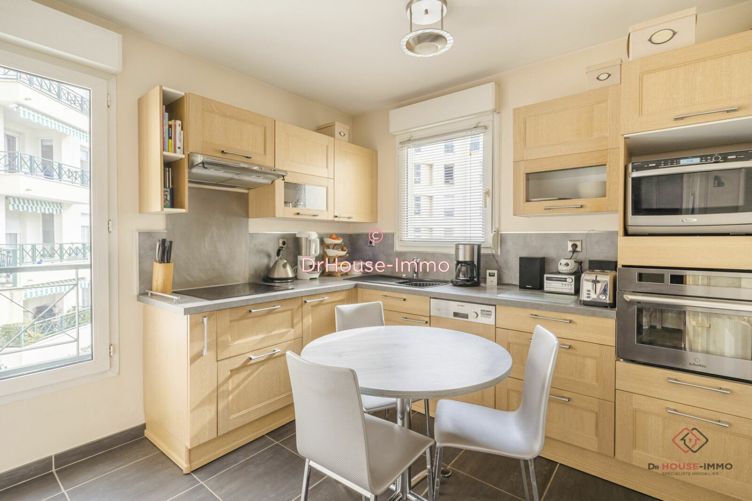 3 bedrooms Apartment in Bry-sur-Marne, France No. 136143