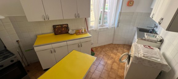 5 bedrooms Apartment in Genoa, Italy No. 326580 10