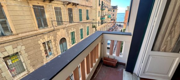 5 bedrooms Apartment in Genoa, Italy No. 326580 17