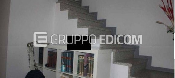 3 rooms Apartment in Golasecca, Italy No. 185550 10