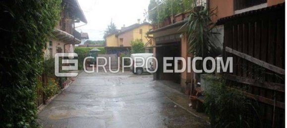 3 rooms Apartment in Golasecca, Italy No. 185550 6