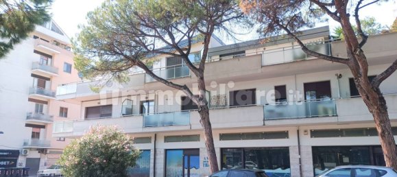 Apartamento de 2 dormitorios en Pescara, Italy No. 342170 4