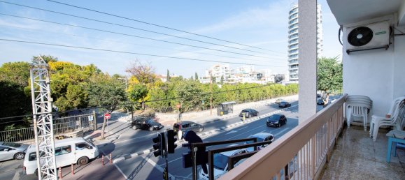 Propiedad comercial de 2 dormitorios en Limassol, Cyprus No. 22028 10