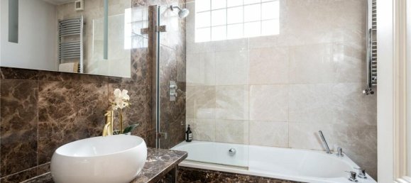 4 Schlafzimmer Haus in London, United Kingdom, Nr. 3743 8