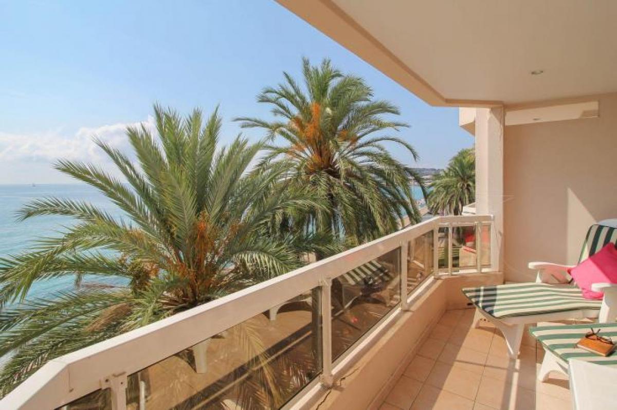 Studio in Menton, France No. 2655