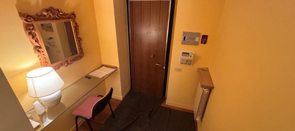 3 bedrooms Apartment in Trieste, Italy No. 315936 4