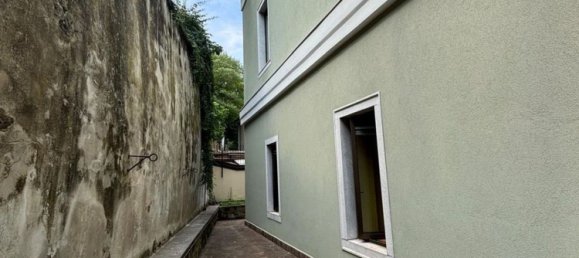 3 bedrooms Apartment in Trieste, Italy No. 315936 12