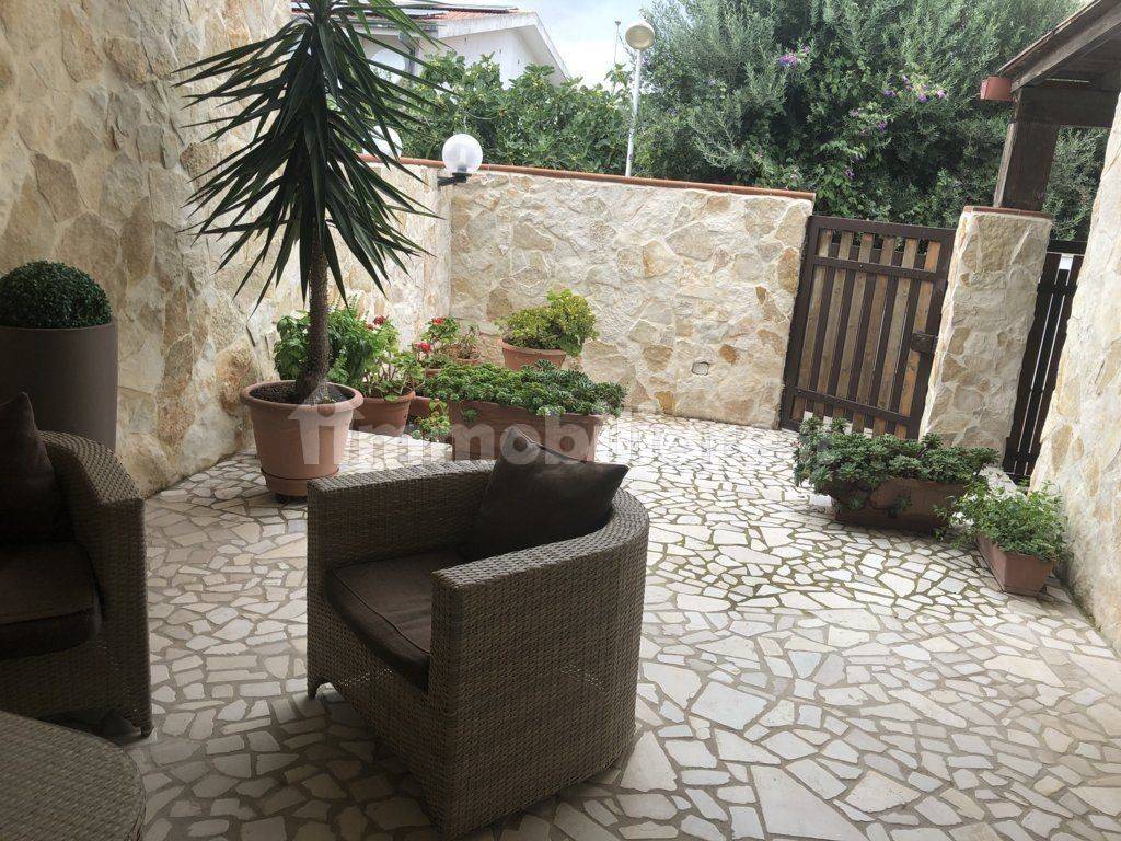 3 bedrooms Villa in Taranto, Italy No. 255784