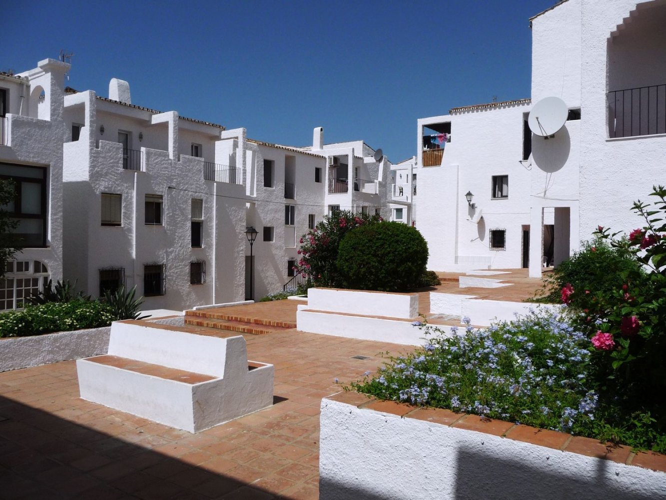 Apartamento de 1 dormitorio en San Luis de Sabinillas, Spain No. 146725