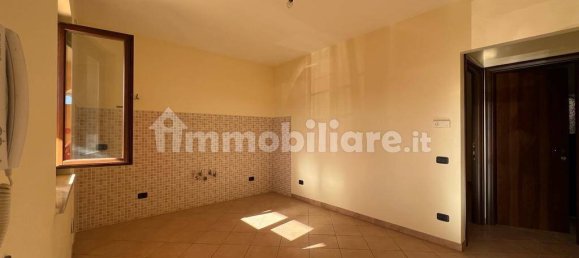 Квартира с 1 спальней в Фьюджи, Италия № 220517 9