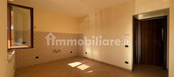 Квартира с 1 спальней в Фьюджи, Италия № 220517 8