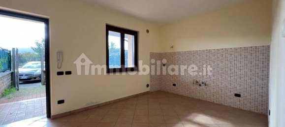 Квартира с 1 спальней в Фьюджи, Италия № 220517 2