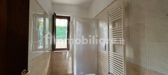 Квартира с 1 спальней в Фьюджи, Италия № 220517 12