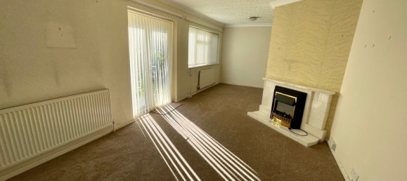 3 bedrooms House in Coleshill, United Kingdom No. 934 2