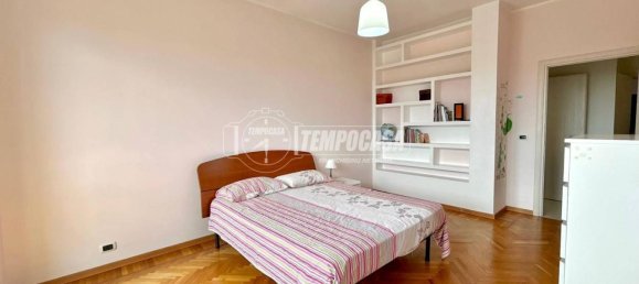 2 bedrooms Apartment in Turin, Italy No. 264112 17