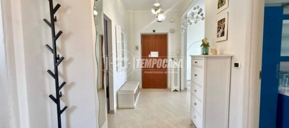 2 bedrooms Apartment in Turin, Italy No. 264112 6