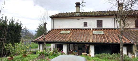 6 rooms House in Lucca, Italy No. 160847 2