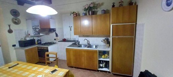 6 rooms House in Lucca, Italy No. 160847 8
