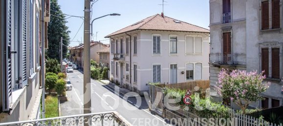 Квартира с 2 комнатами в Бернареджо, Италия № 313864 20