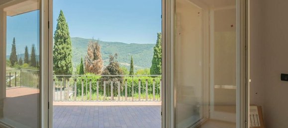 6 غرف نوم فيلا في Cortona, Italy رقم 57243 26