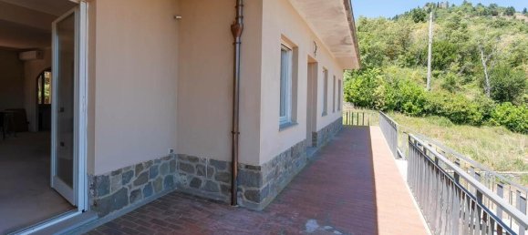 6 غرف نوم فيلا في Cortona, Italy رقم 57243 27