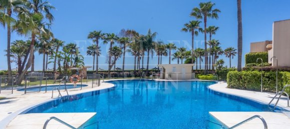 2 bedrooms Penthouse in Estepona, Spain No. 51441 12