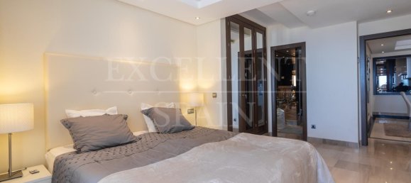 2 bedrooms Penthouse in Estepona, Spain No. 51441 6