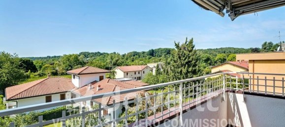 Ático de 3 dormitorios en Alzate Brianza, Italy No. 260668 18