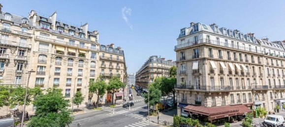 3 bedrooms Apartment in Paris, France No. 347352 17