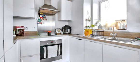 2 bedrooms Apartment in Grays, United Kingdom No. 4991 5