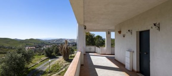 Villa de 3 dormitorios en Simeri Crichi, Italy No. 179805 13