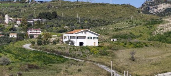 Villa de 3 dormitorios en Simeri Crichi, Italy No. 179805 14