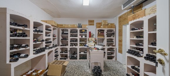 Villa de 9 dormitorios en Cádiz, Spain No. 188454 5