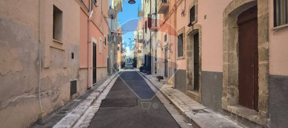 Дом с 1 спальней в Монополи, Италия № 295520 2