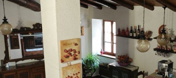 8 rooms Villa in Rancio Valcuvia, Italy No. 251044 9